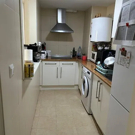 Apartment A / A 4pax Near The Beach *